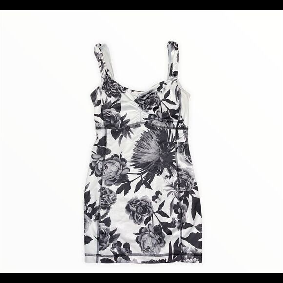 Lululemon Shelf bra Workout Tank top 2 - Picture 1 of 3